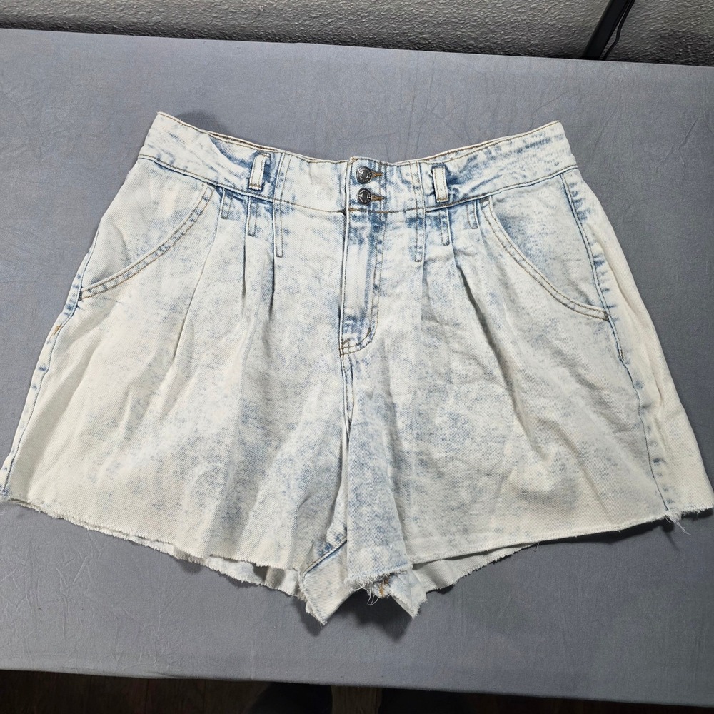 Wild Fable Womens Acid Wash High Rise A-Line Pleated Denim Shorts Size 12 Light*